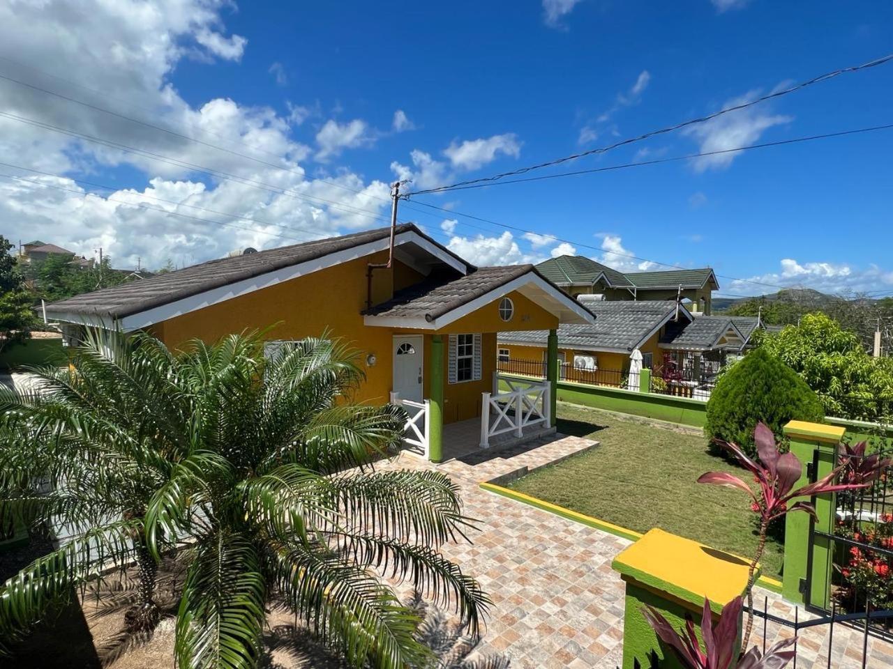 Reddie Vacation Homes Windsor  Luaran gambar