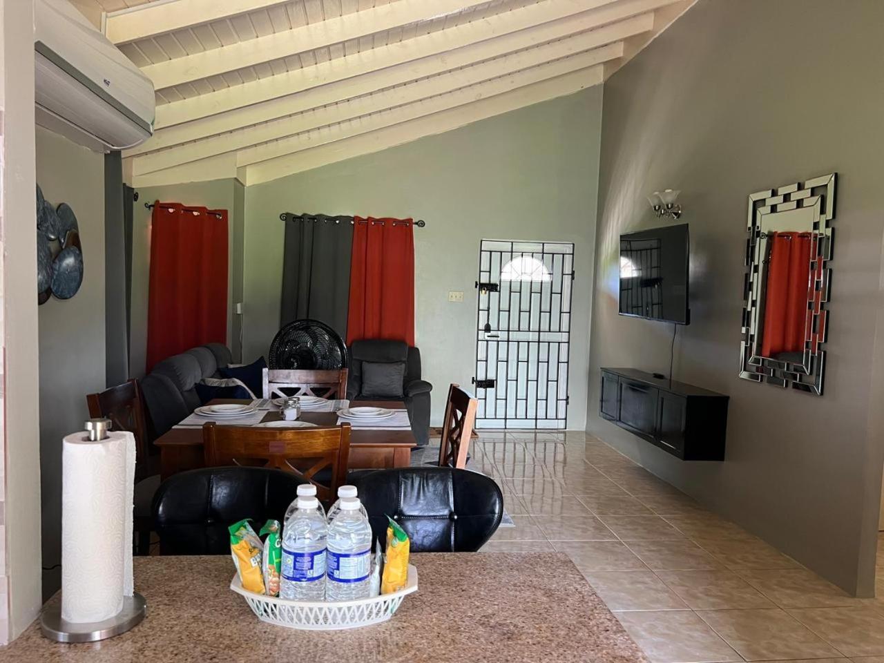 Reddie Vacation Homes Windsor  Luaran gambar
